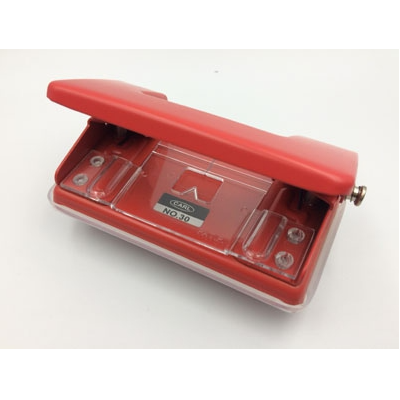 CARL 2 HOLE PUNCH NO.30
